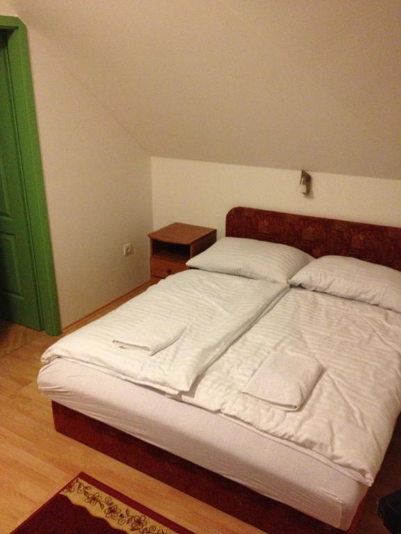 Zatonyi Csarda Panzio Bed and Breakfast Dunasziget Habitación foto